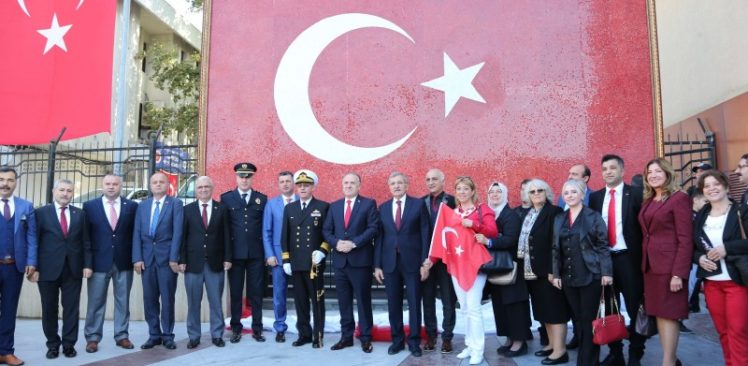 Beykoz’da Cumhuriyet Coşkusu Bayrak Gururuyla Yaşandı