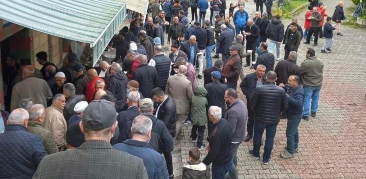 Murat Aydın ve Hanefi Dilmaç’a Zerzavatçı Köyü’nden protesto!